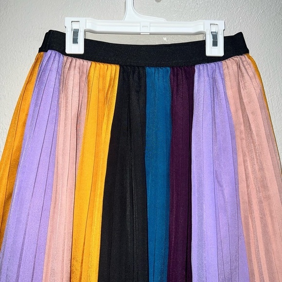 A new day Colorful Colorblock Pleated Vertical Strip Skirt - Picture 2 of 5